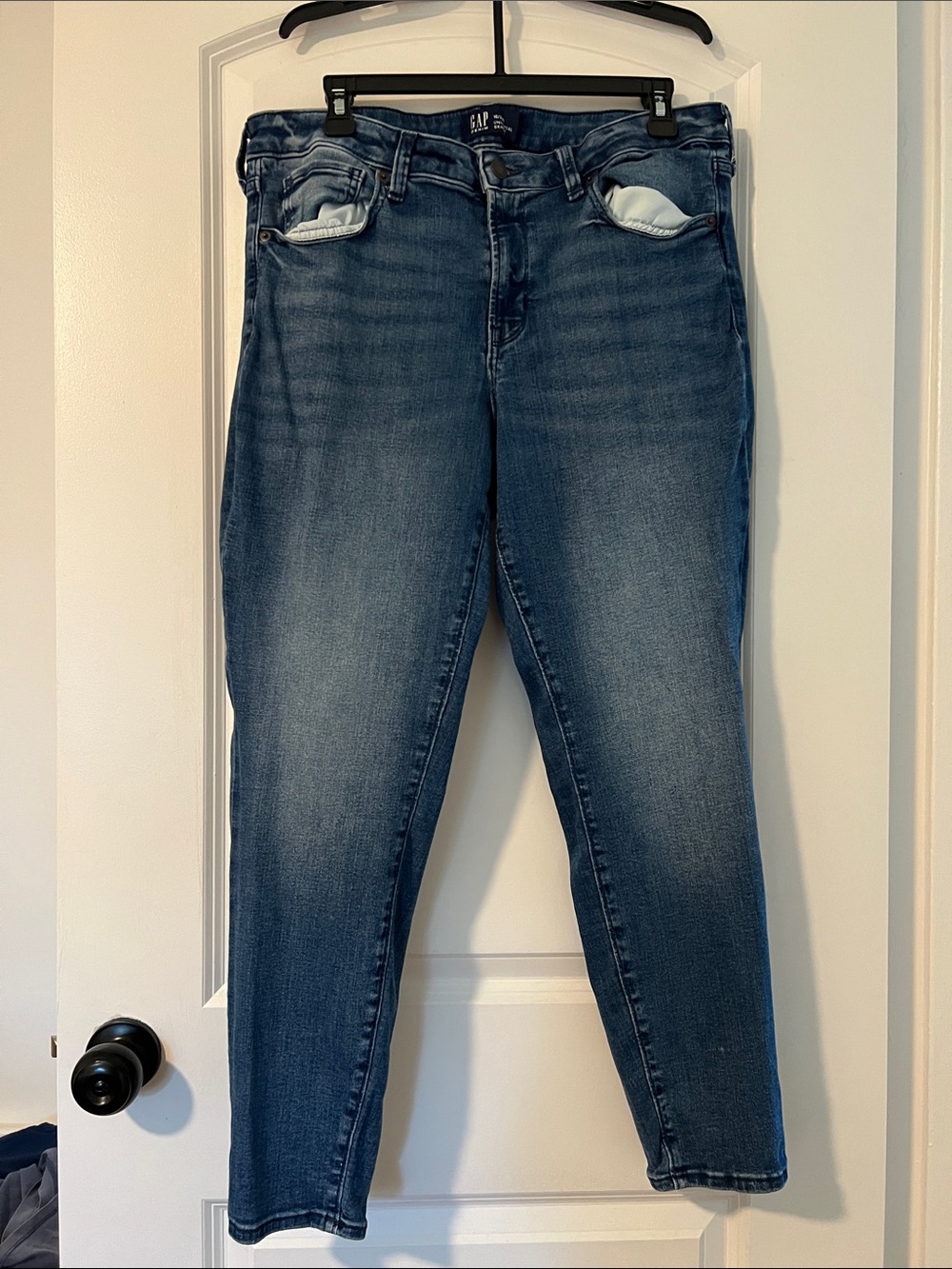GAP Women's Universal Skinny Jeans